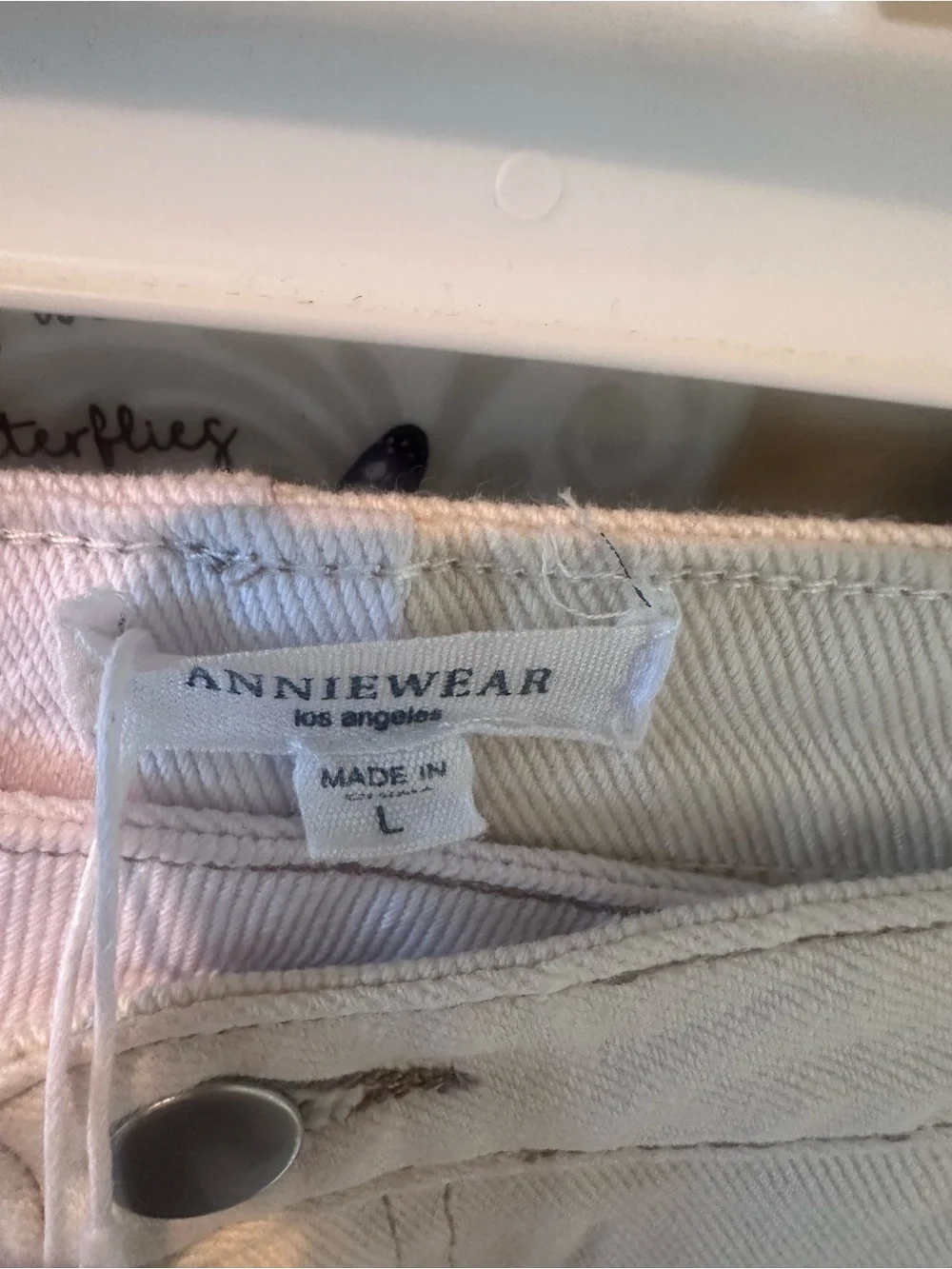 NWT AnnieWear White Denim Shorts Women’s Large Frayed Raw Hem High Rise